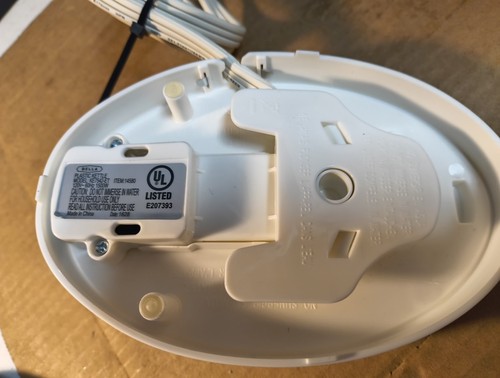 Bella electric tea kettle White KE7542-et 120volt - Picture 7 of 7