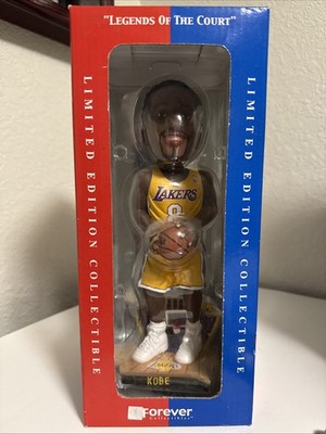 2002 Kobe Bryant BOBBLEHEAD “Legends of The Court” Los Angeles