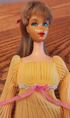 VTG 60s Mattel Barbie #1465 Lemon Kick Mod Outfit With TNT Barbie Doll