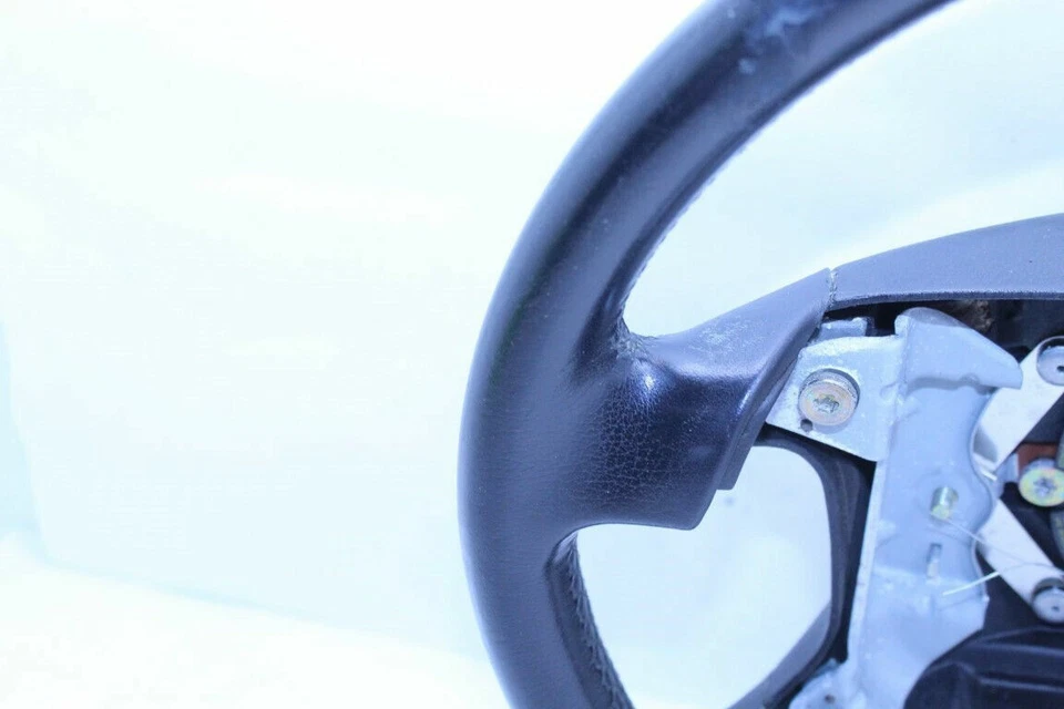 1991-1995 BMW 840i 850i E31 Steering Wheel 4 Spoke OEM Used - Image 3 of 4