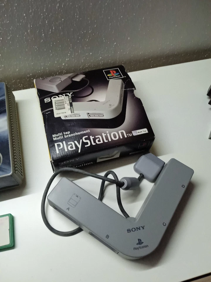 Official Playstation - PS1 MULTITAP MULTI-TAP - Sony SCPH-1070 (NTSC-J) - Immagine 2 di 4