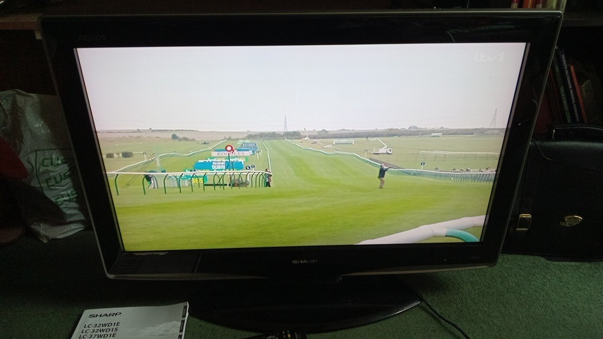 Sharp Aquos television 32 inch freeview HD Ready LCD TV made in