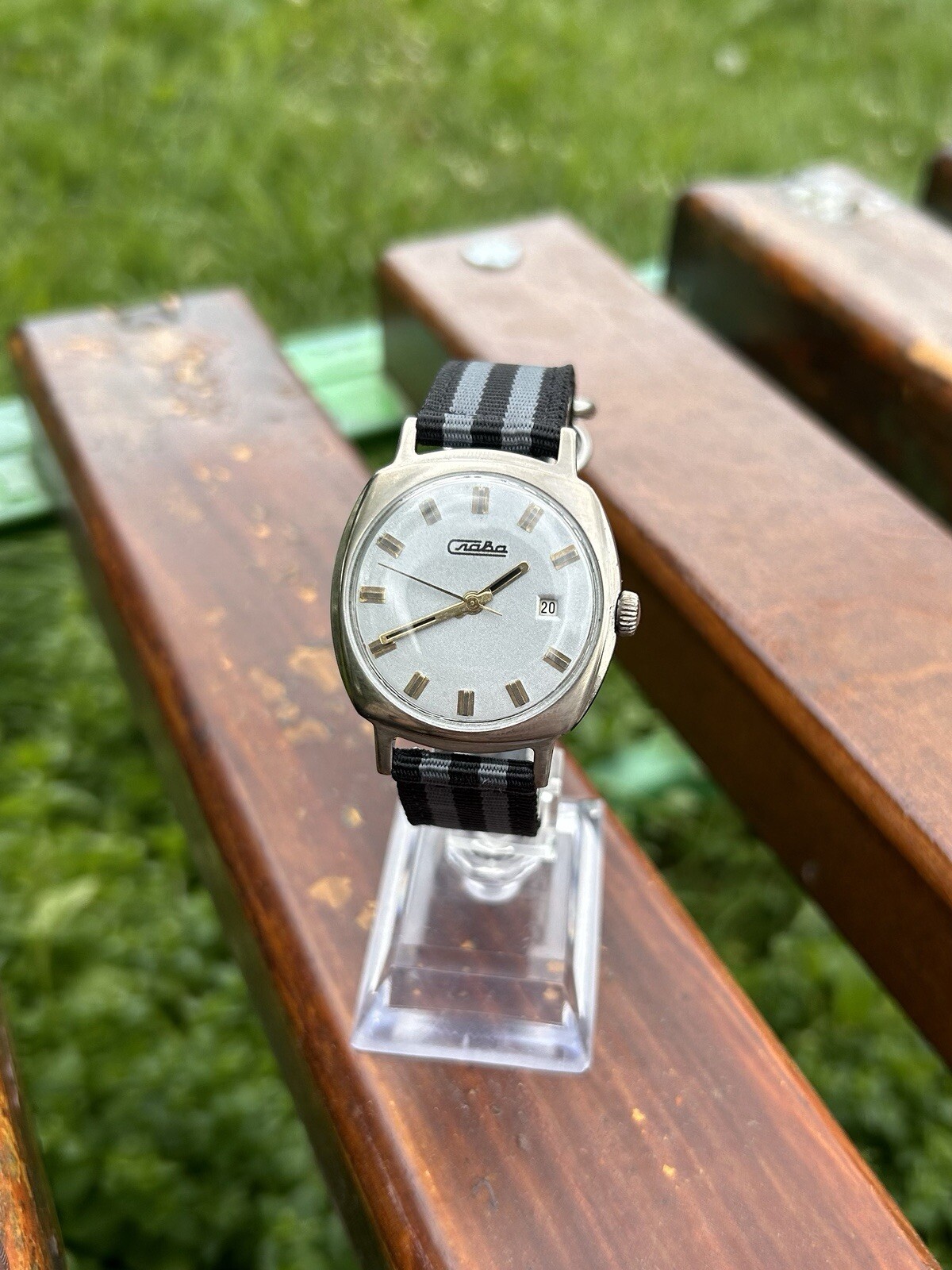 Vintage Watch Slava Soviet Retro Made In USSR Mechanical Wristwatch 1980s