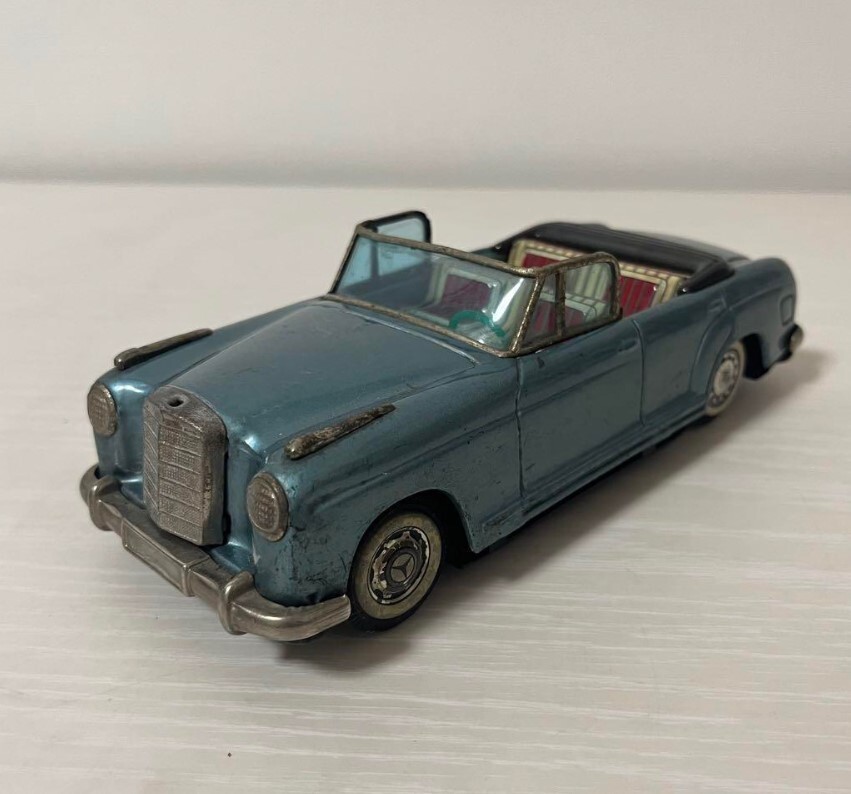 Bandai TIN TOY Car Mercedes Benz 2/9 Blue Friction Missing Bandai TIN TOY Car Mercedes Benz 2/9 Blue Friction Missing