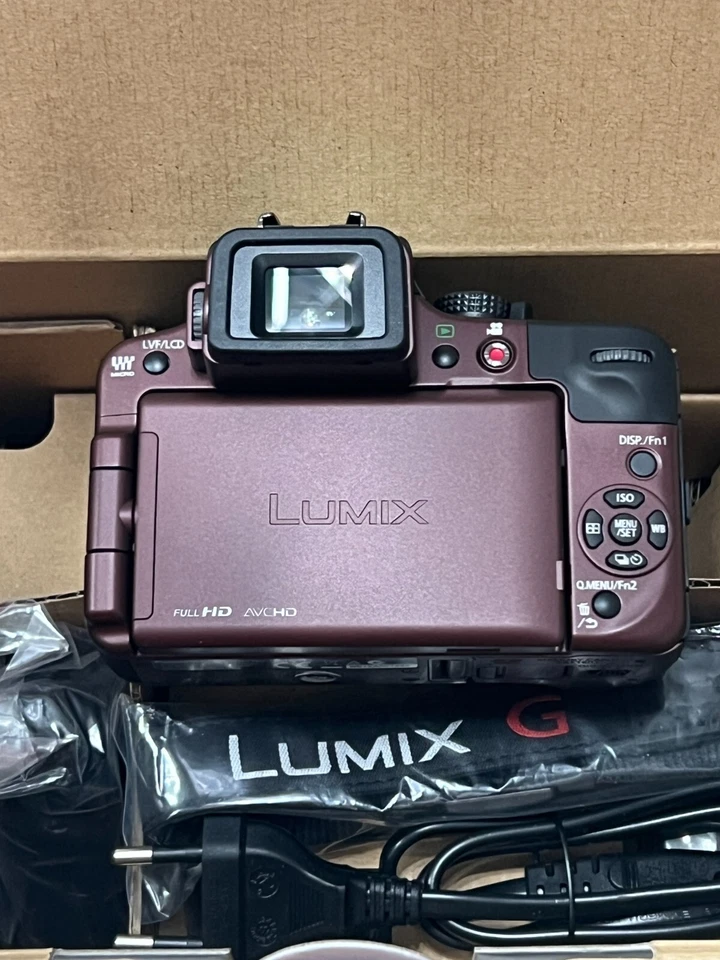 Panasonic LUMIX DMC-G3K 16.0MP Brown + H-FT012 12.5mm/F12 3D - Image 4 of 4