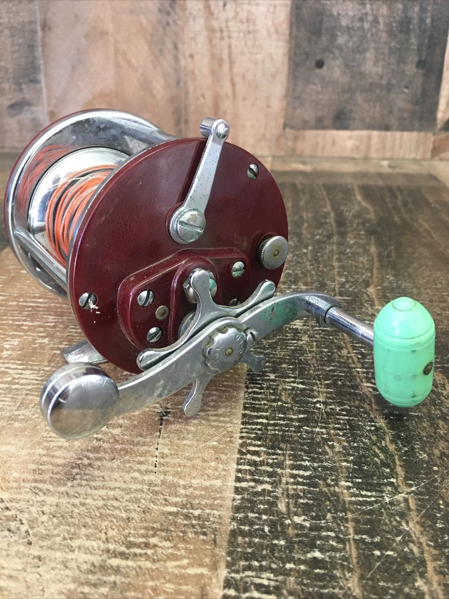 PENN PEER NO. 209 VTG FISHING REEL BAKELITE (a2)