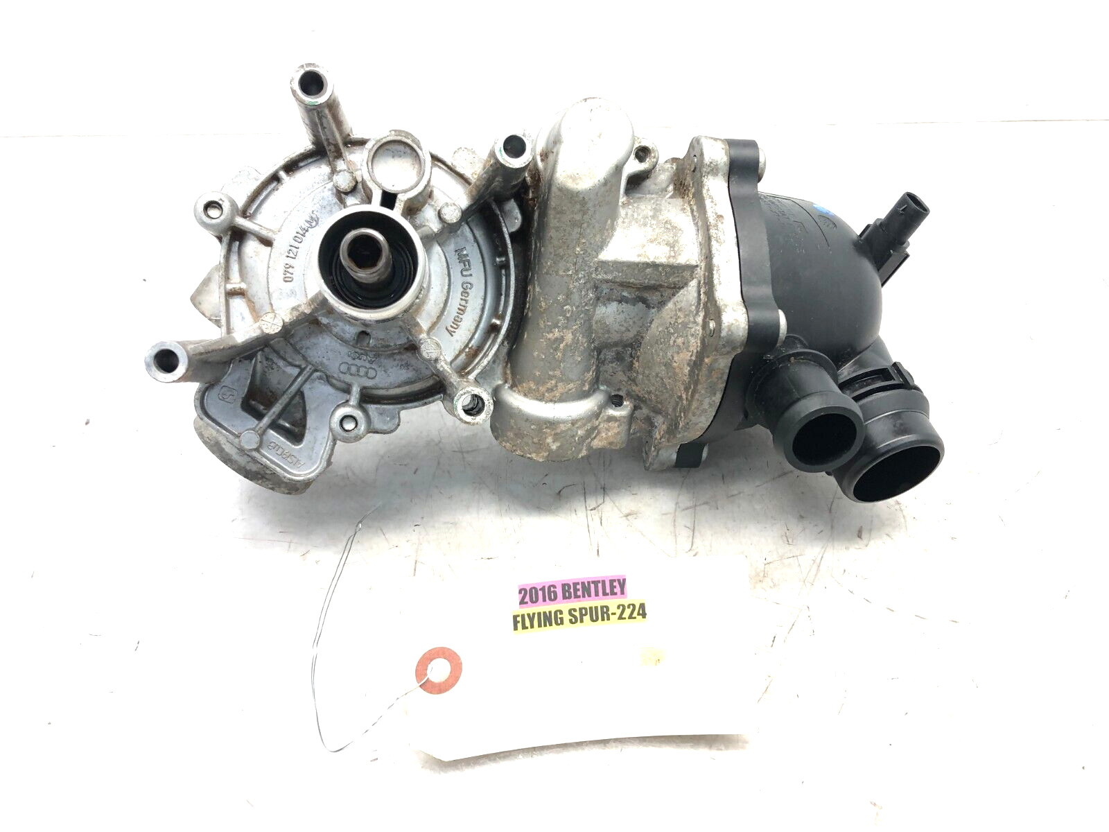 2014-2018 BENTLEY FLYING SPUR 4.0L V8 COOLANT WATER PUMP THERMOSTAT HOUSING OEM.