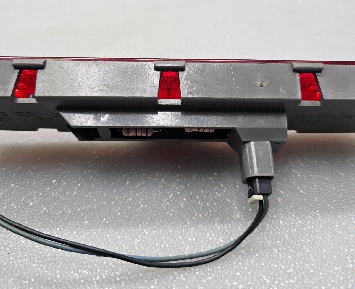 High Mount Third Brake Light Assembly For Chevy Malibu 2008-2012 - Red Lens LED, Part #15271122 - View #8