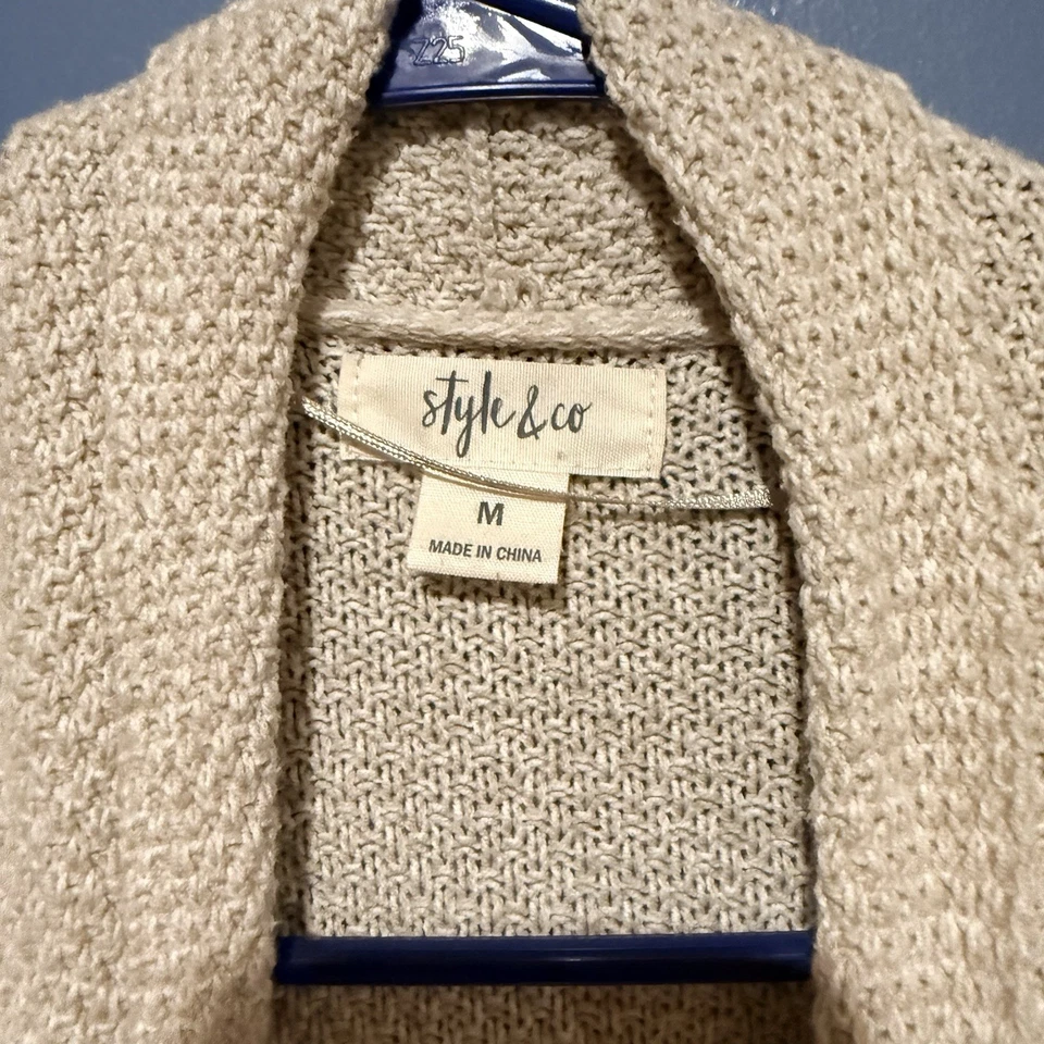 Style & Co. Cárdigan mediano estampado crema y negro frente abierto Foto 2 de 4