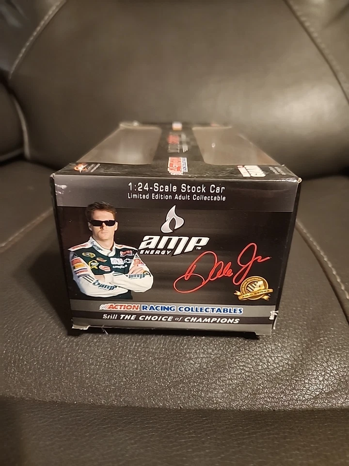  1/24 Action 2010 Dale Earnhardt Jr. #88 Amp Energy / Energy Juice L/E - Image 2 of 4
