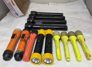 Lot 13 Flashlights Maglite SabreLite Boeing Industrial Tested/Unt LOT-1103-B