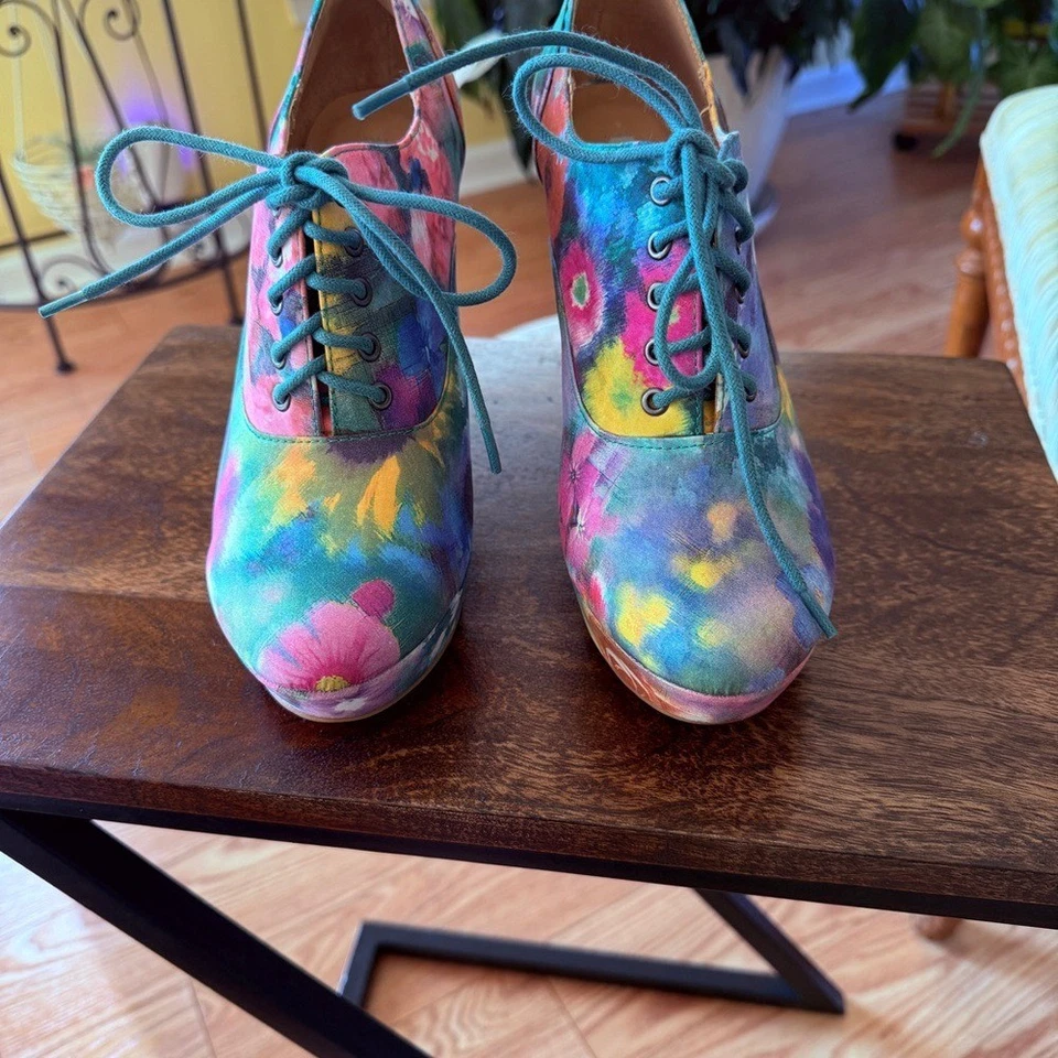 Zapatos para mujer Ecote Platform Wedges/talla 8 coloridos florales Foto 3 de 4