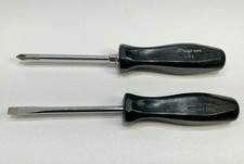 Snap On Sdd Screwdriver Set 2pcs 1 Flat 1 Phillips Black 6.25 Long Cabinet Snap On Sdd Screwdriver Set 2pcs 1 Flat 1 Phillips Black 6.25 Long Cabinet