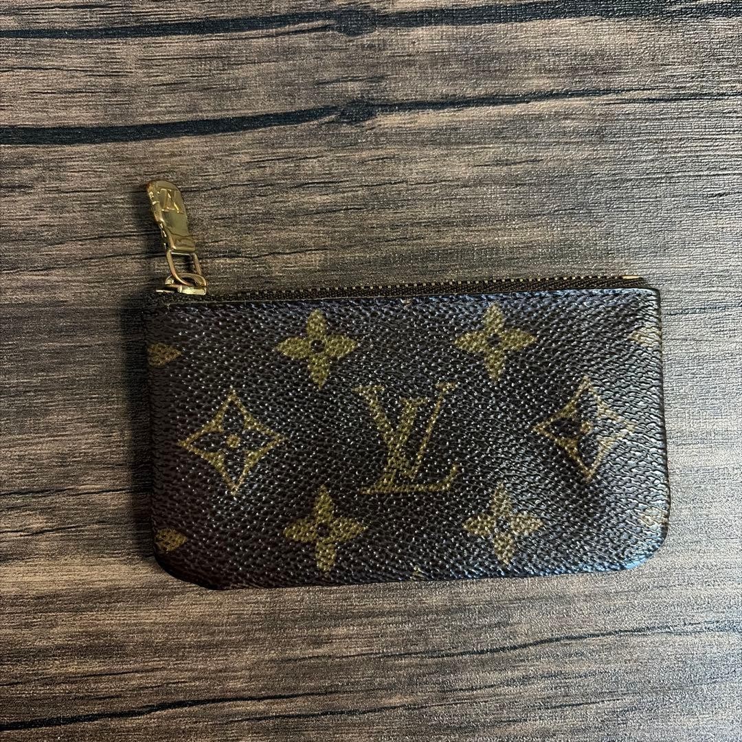 LOUIS VUITTON Monogram Coin Case