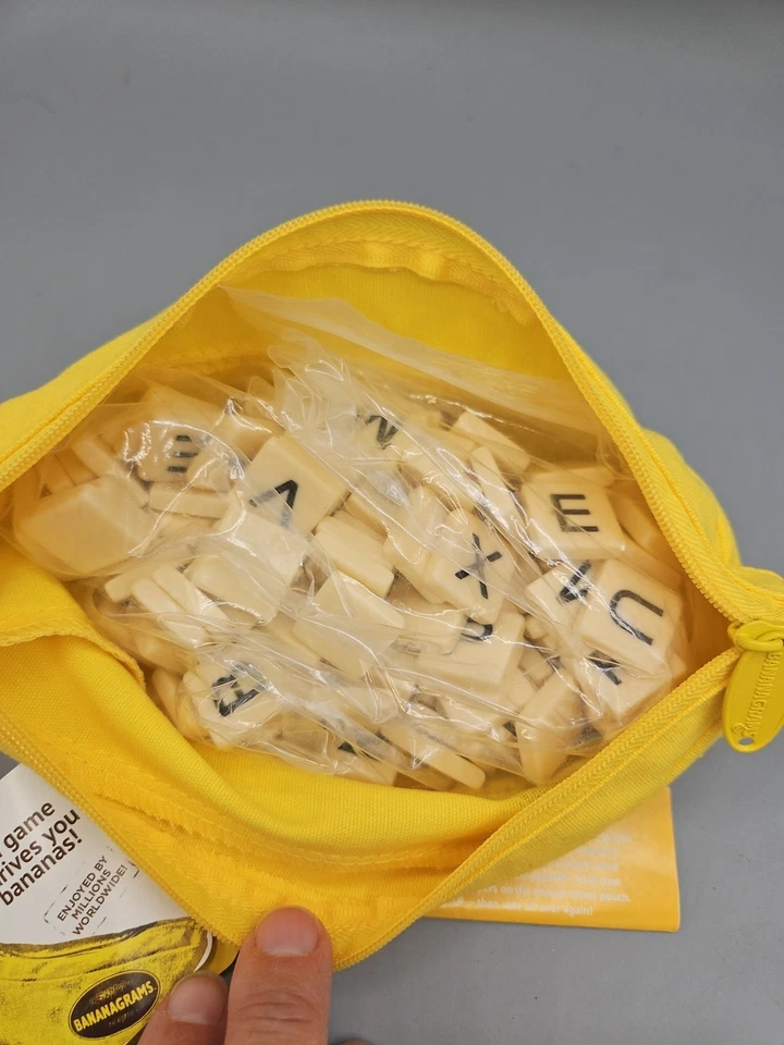 Bananagrams Game Anagram Game Age 7+ Players 1-8 Complete - Image 3 of 4