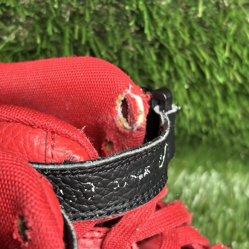 Nike Air Force 1 Mid LV8 GS 'University Red' Zapatilla EE. UU. Juvenil Talla 6 Foto 4 de 4