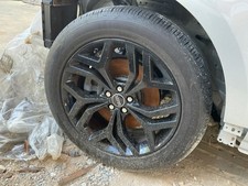Wheel 20x8 5 Alloy Split Y Spoke Painted Black Fits 20-23 Evoque 5211903
