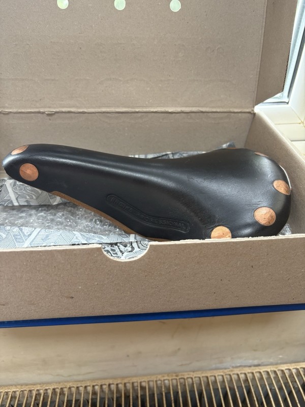 Brooks  Professional Brown Leather Saddle.Nos