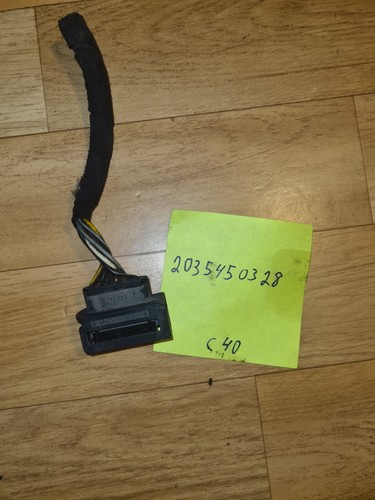 Headlight wiring loom