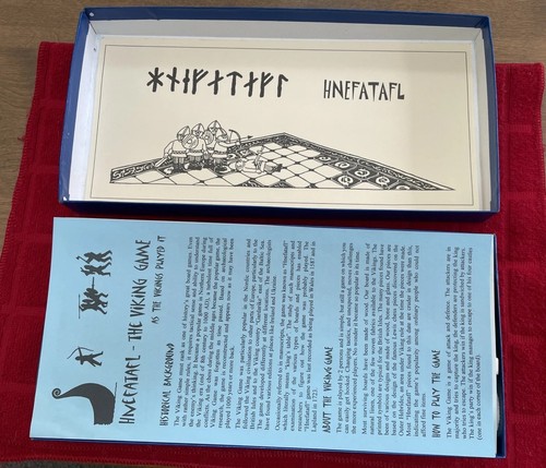 “THE VIKING GAME/VIKING CHESS” /HNEFATAFL GAME - Picture 4 of 24