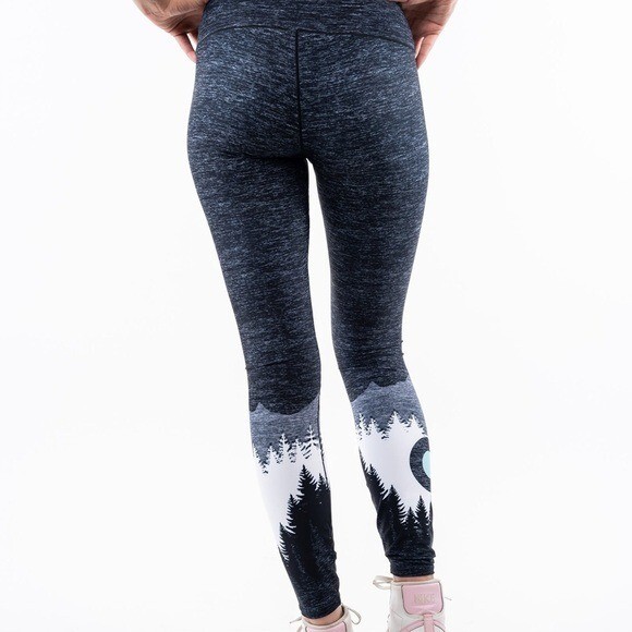 Colorado Threads WINTER NATIVE YOGA PANTS Medium View 2