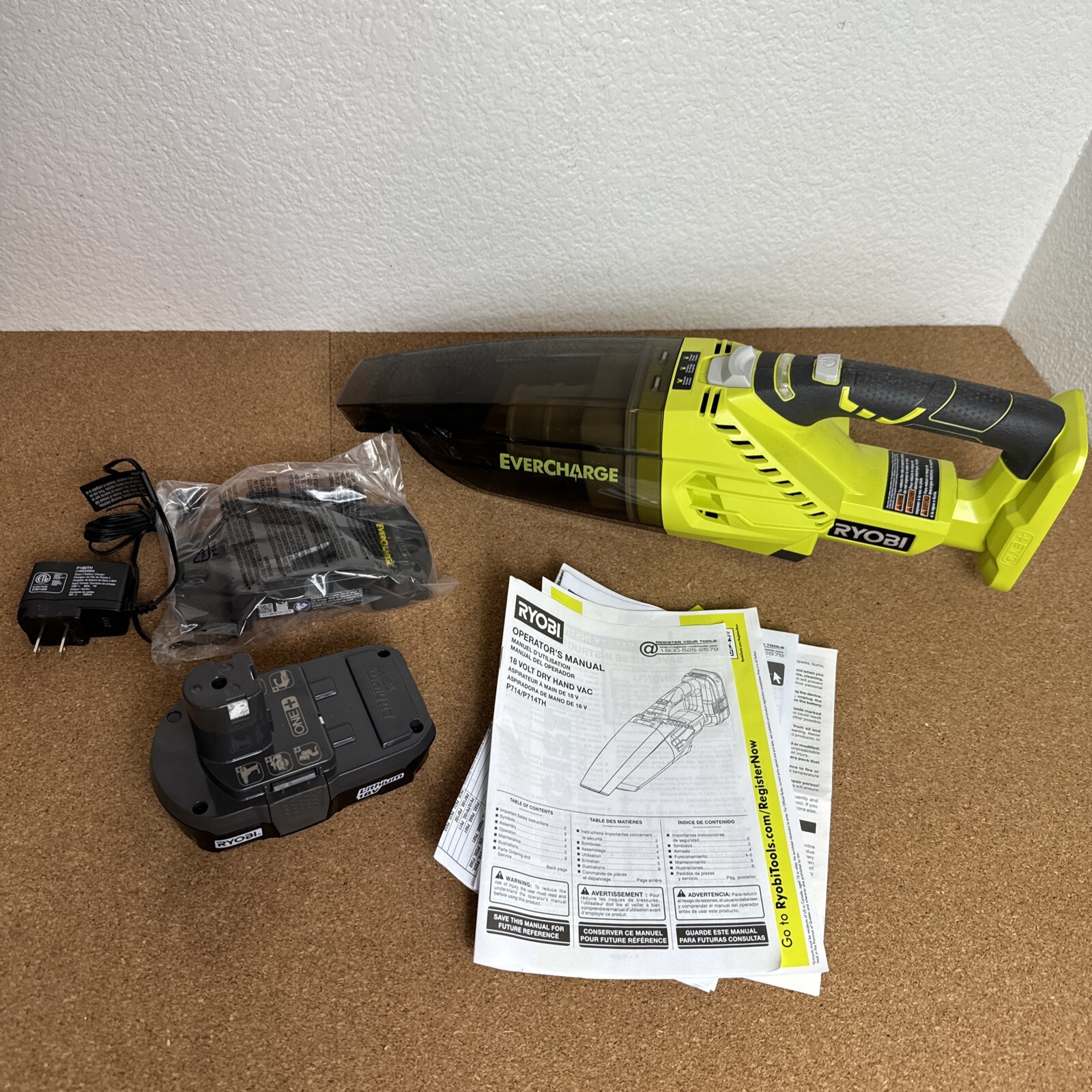 Ryobi ONE+ EVERCHARGE 18V Hand Held Vacuum Cleaner Kit Batt & Charger