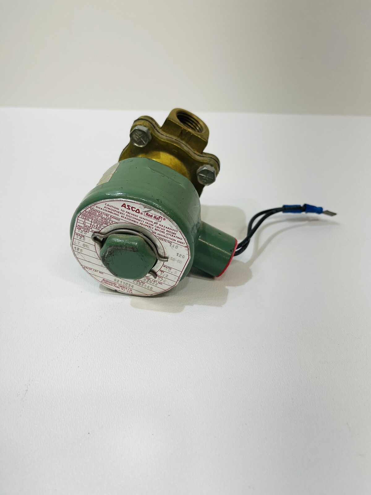 ASCO 8211C34 Solenoid Valve 120/60Hz, 10.5W, 1/2in Pipe