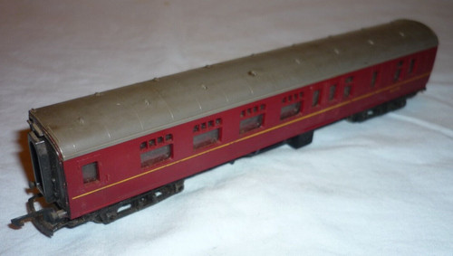 TRIANG SPUR TT Mk. 1 HAUPTLEITUNGSBREMSE 2. KUTSCHE 34001 T83 | Zustand: Used
