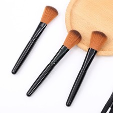 Single makeup brush