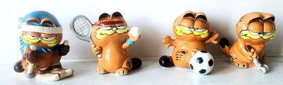 4 Enesco Garfield Keramik Figuren Schlittschuhlaufen/ Tennis/ Fußball/ Golf