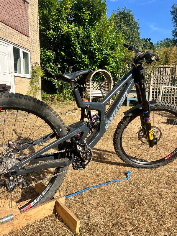 2022 Santa Cruz V10 sz XL Custom Blue 29inch weels dream spec race bike