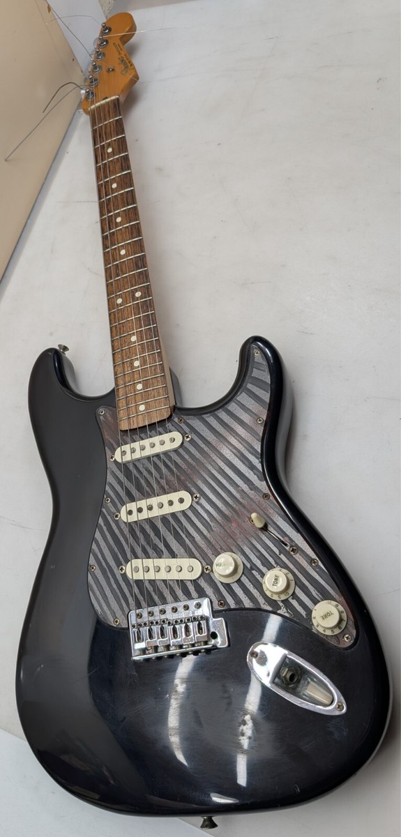 ギター Fender Stratocaster Special MEX 2000 Fender Stratocaster Standard Electric Guitar (Made in