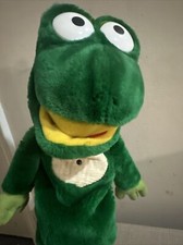 Vintage 1985 Dakin Hand Puppet Fondue Frog Tuxedo Shirt Green Plush 13