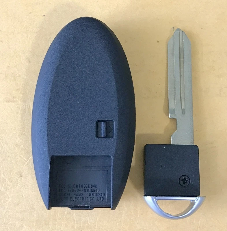 ГИБРИДНЫЙ УМНЫЙ КЛЮЧ NISSAN LEAF ИНТЕЛЛЕКТУАЛЬНЫЙ БЕСКЛЮЧЕВОЙ ДИСТАНЦИОННЫЙ БРЕЛОК CWTWB1U840 - Изображение 2 из 3