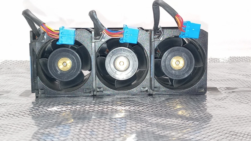 Lot of 3x SANYO San Ace 40 9CRD0412P5K03 12V 1.2A Dual Server Cooling Fan - Image 3 of 4