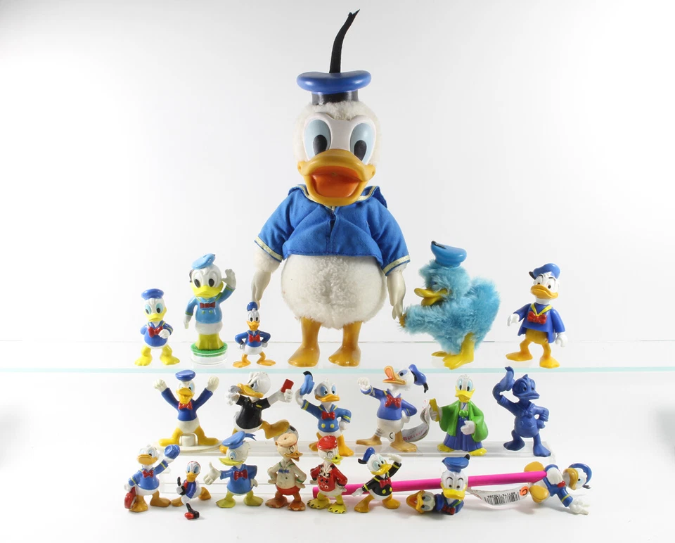 Donald Duck === Sammlung von 21 x Walt Disney Figuren Bully / Bullyland u.a. - Bild 1 von 1