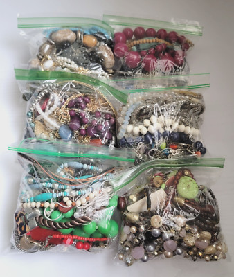 HUGE FASHION NECKLACE LOT VINTAGE TO NOW MIXED MATERIALS RHINESTONE 4 LB +