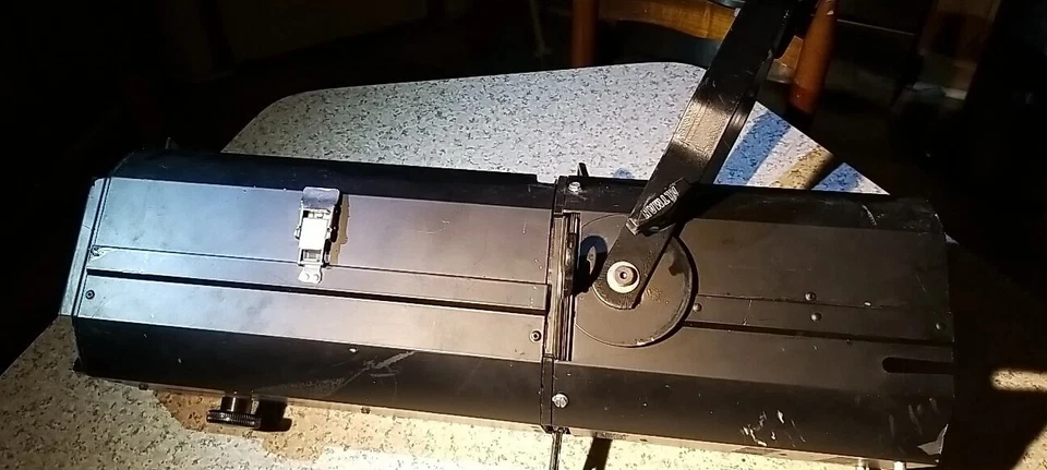 Altman Stage Lighting Co. 20 Degree Beam Spread Cat. No. 1KL6-20 1000 Watt - Image 4 of 4