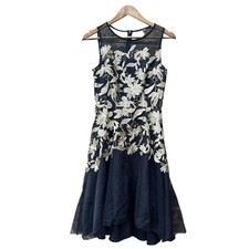 Tahari Arthur S Levine Party Dress Black Gold Sewn Fit Flare Size 2