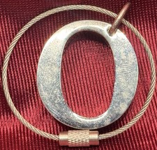 Ganz Initial   o   Key Chain New Retro 00  s EA1.10