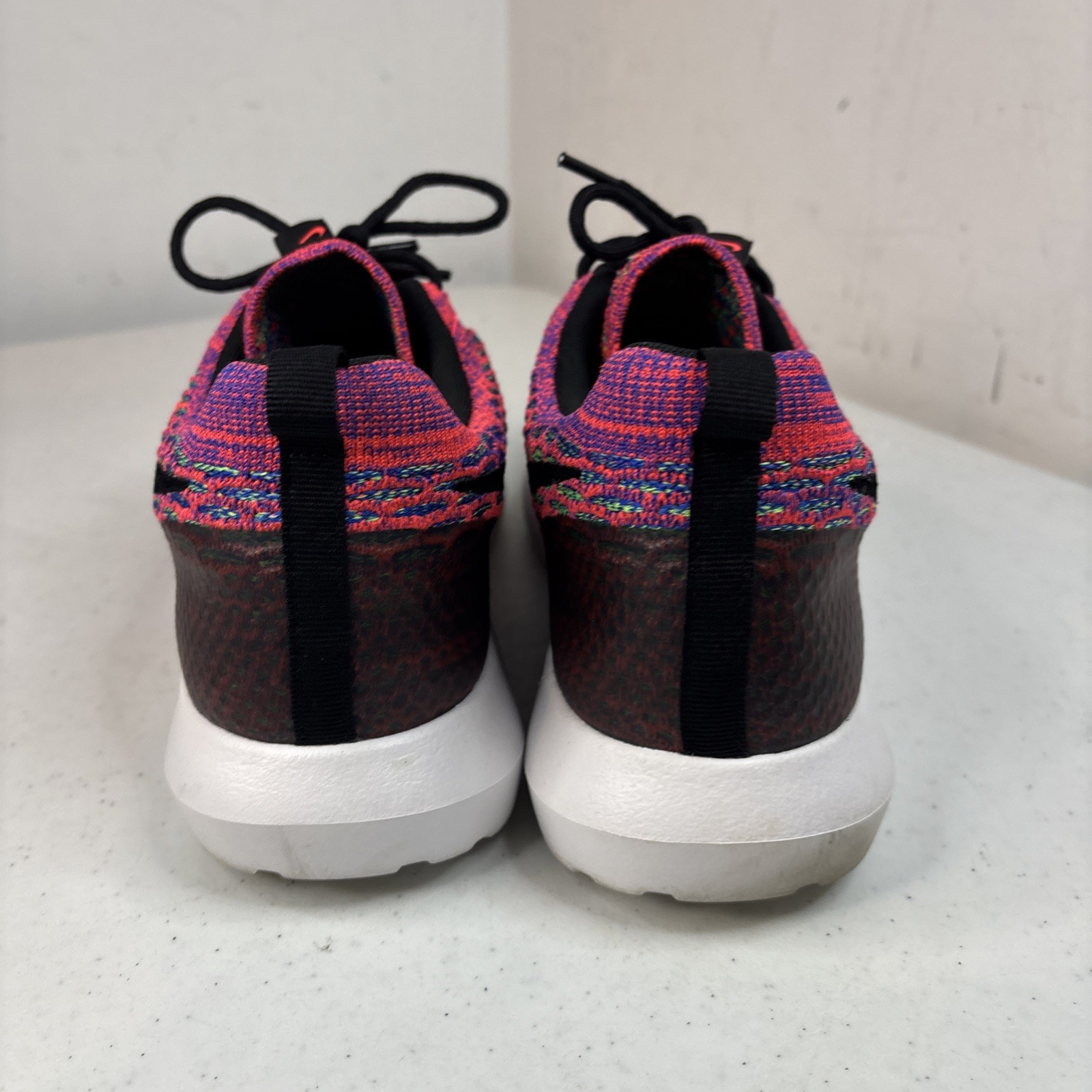 NIKE ROSHE RUN FLYKNIT BRIGHT CRIMSON MULTI 816531-600 SIZE MENS 10.5 SHOES