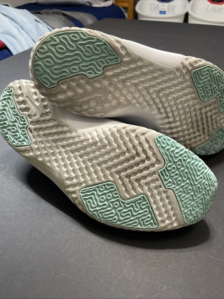 Women’s Nike Renew Shoes. Comfort Footbed. Size 8.5. Light Grey And Blue. - Image 4 of 4