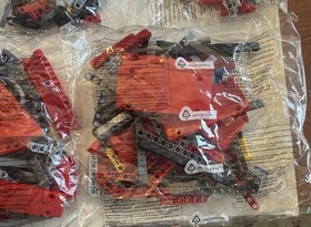 LEGO 42029 TECHNIC Customized Pick-Up Truck 2-in-1 Retired model New damaged box