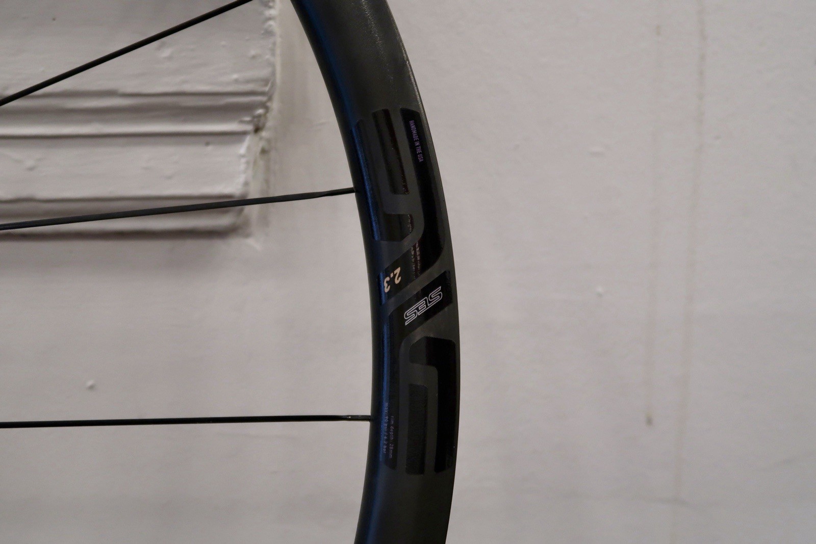 Brand New 2022 ENVE SES 2.3 Carbon Disc Wheelset - XDR or HG Freehub