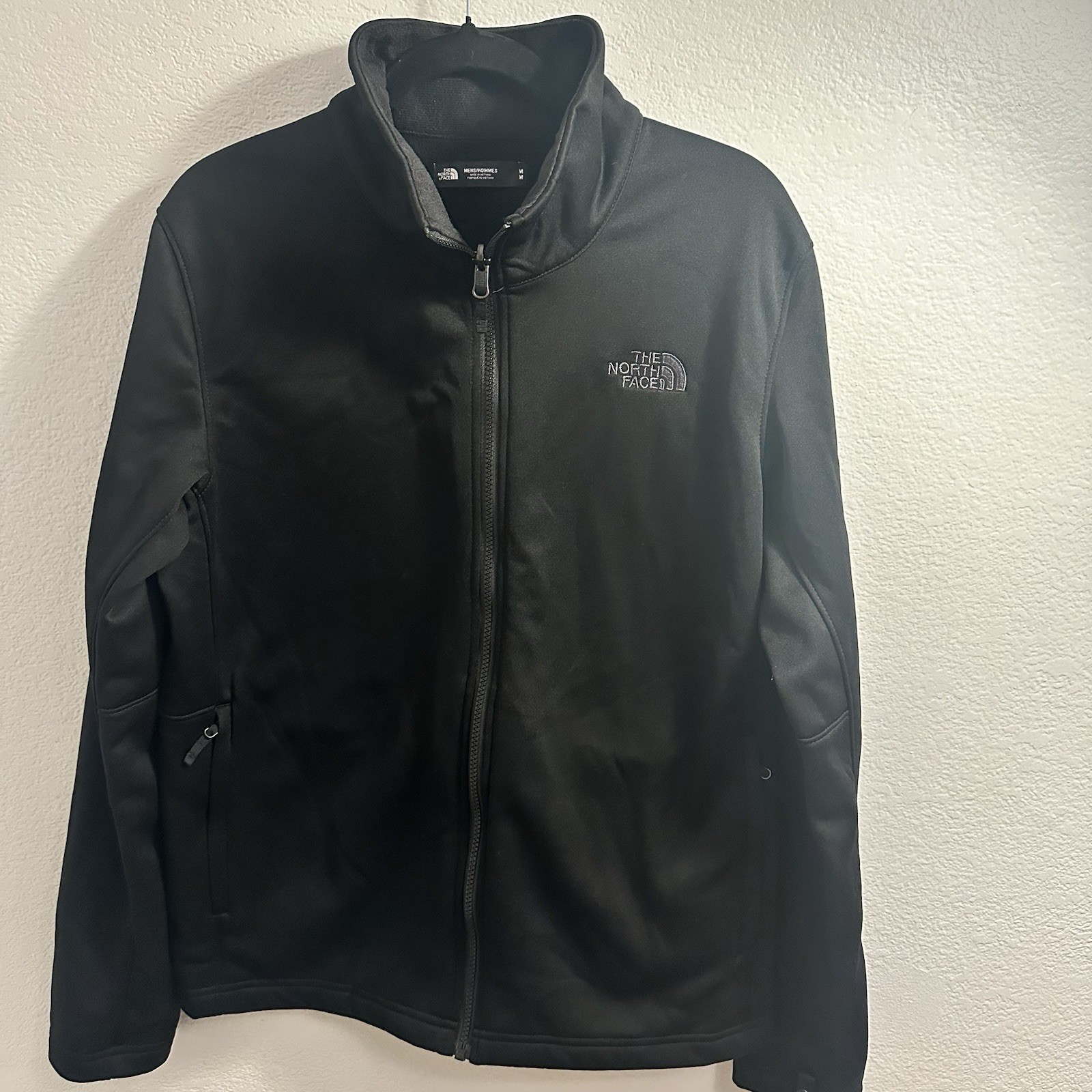 The North Face Men's Large Size Jacket for Outdoor Adventures