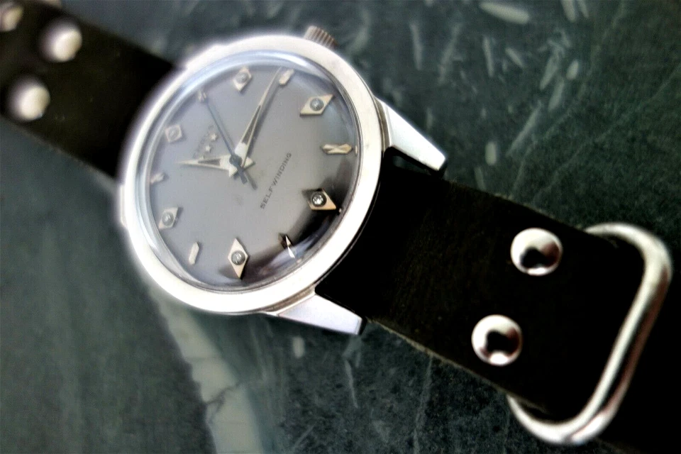 Reloj suizo vintage de cuerda automática Benrus Diamond Montre Orologio Foto 4 de 4