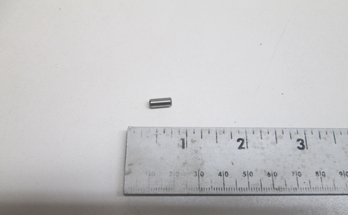 93604-10M03 Dowel Pin Yamaha Outboard Engines - Foto 1 di 3