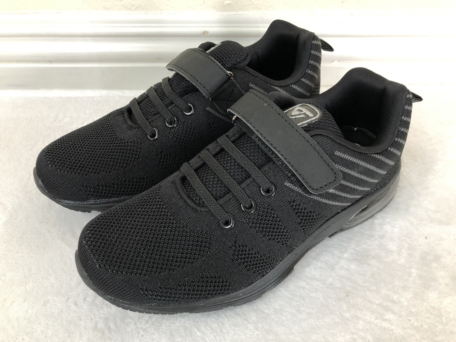 In Black Us Size 4