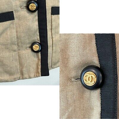 ✨Vintage CHANEL Spring 1990 Runway CC Logo Button Jacket ✨Vintage CHANEL Spring 1990 Runway CC Logo Button Jacket
