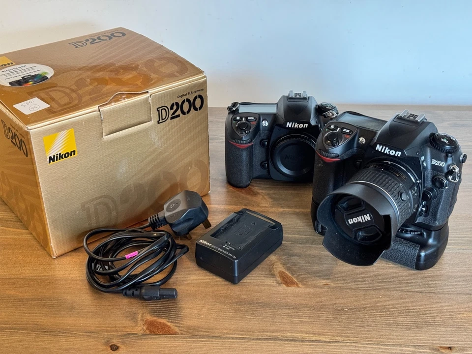 Nikon D200, photo 2 of 5